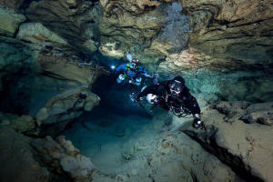 F tunnel in Tank Cave
